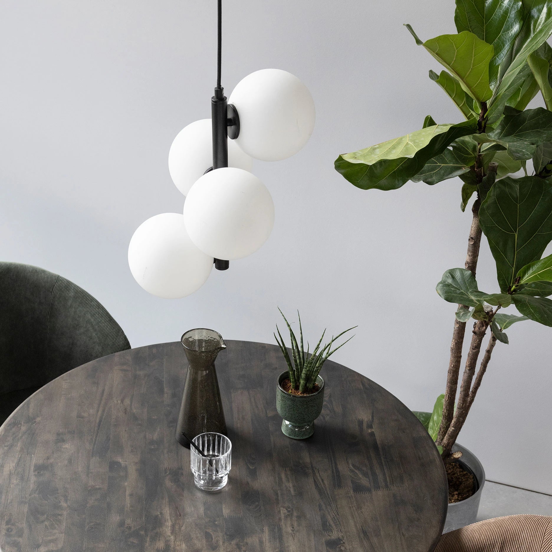 New Iris Pendelleuchte